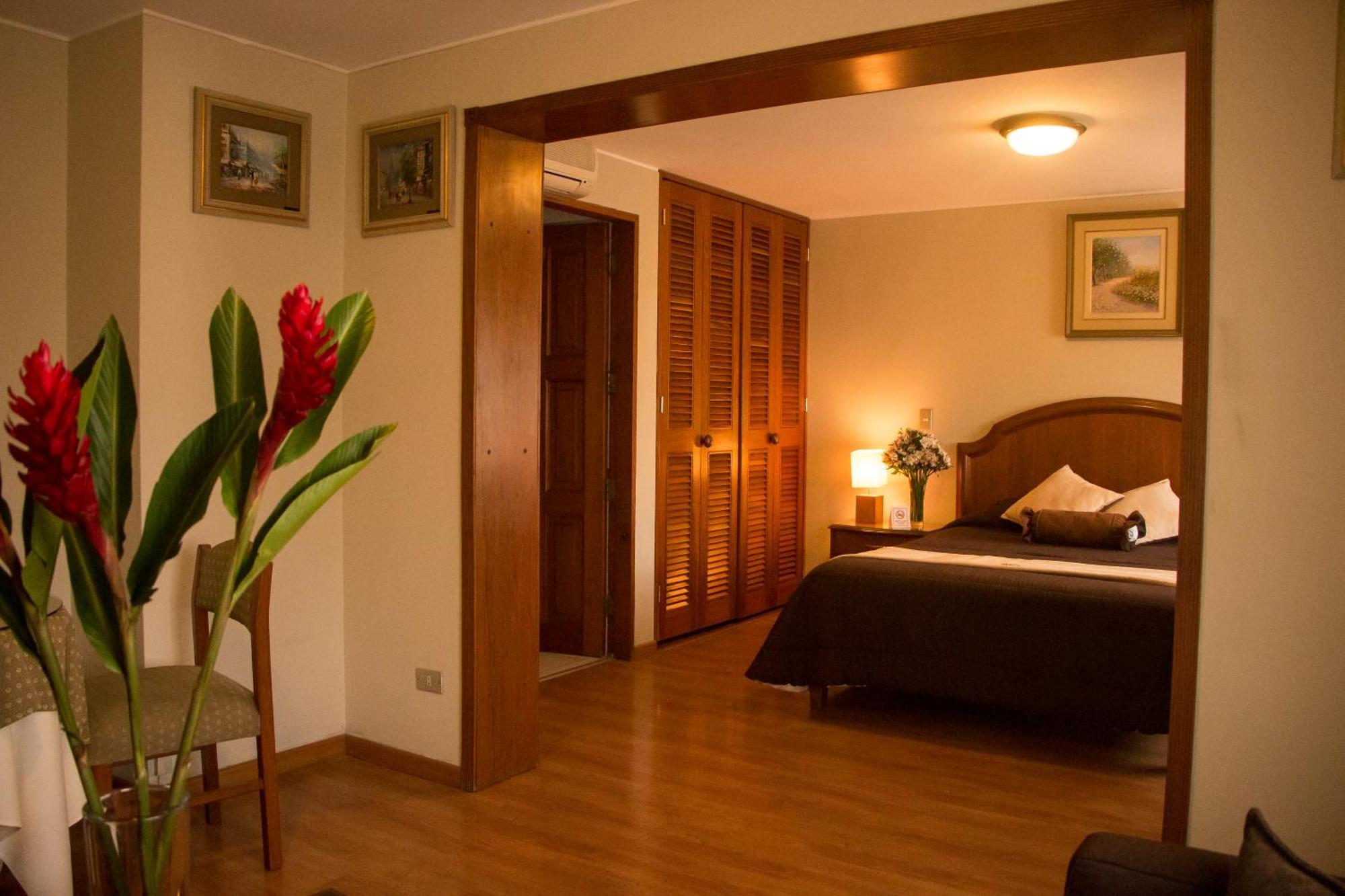 Hotel Britania San Borja Lima Exterior photo